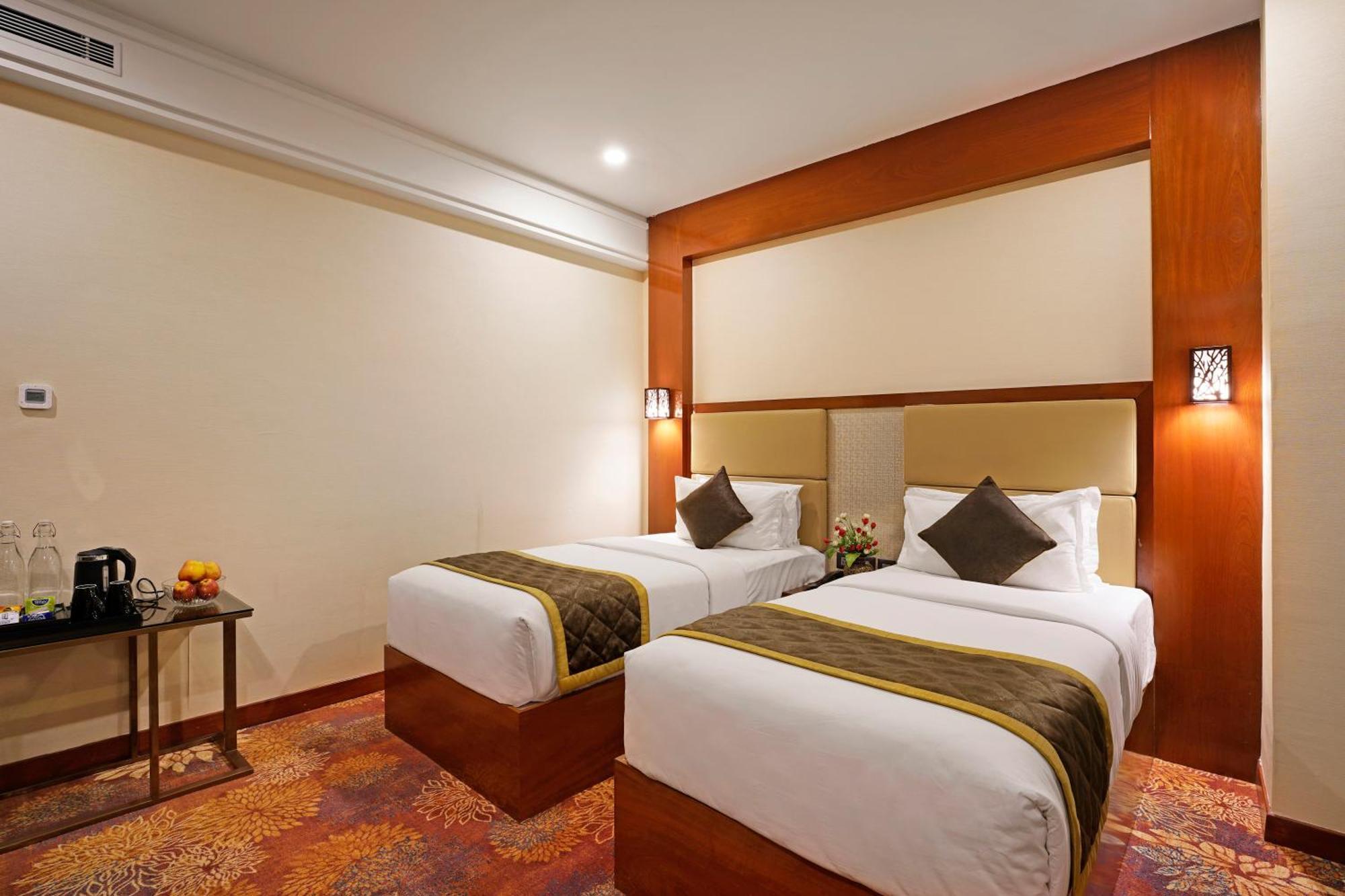 Kingston Hotel Bangalore Exterior foto
